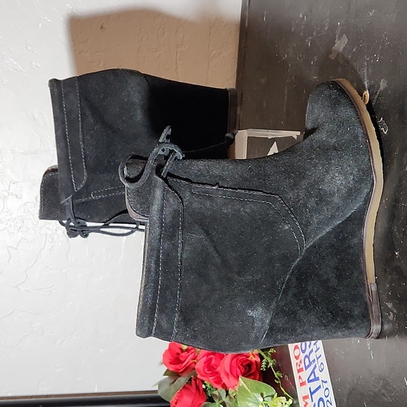 TILA MARCH PARIS Size 39 Black Suede Wedge Heel - Picture 4 of 12